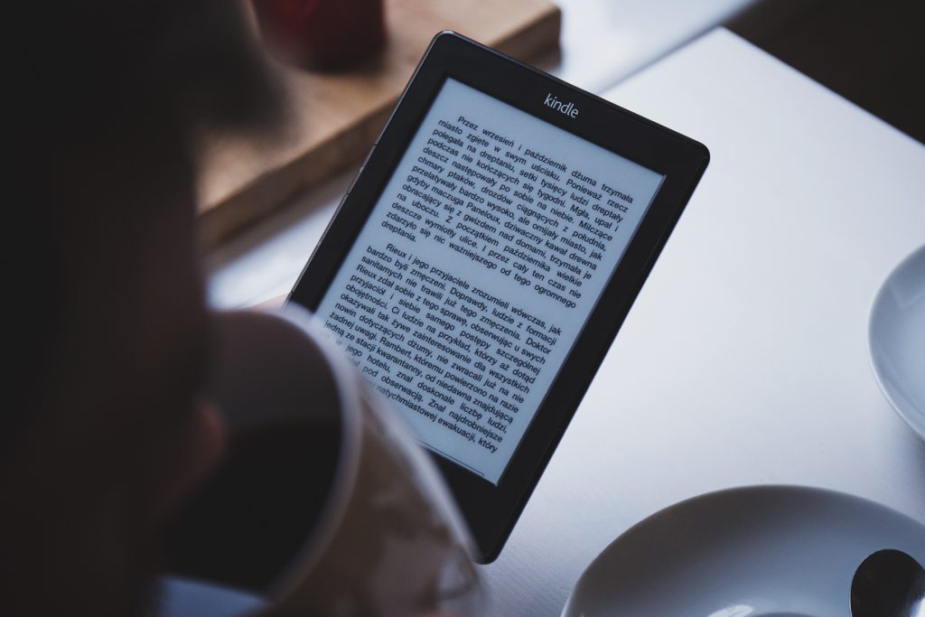 Czytanie książek na czytniku Kindle