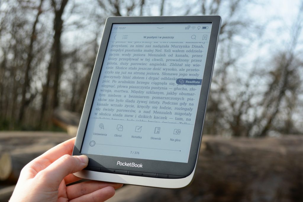 Czytanie ebooków na czytniku PocketBook InkPad Color