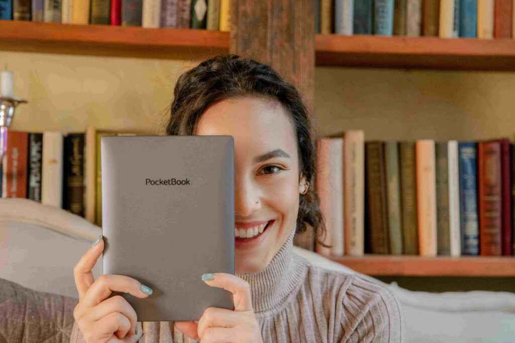 PocketBook czytnik E ink z niskim budżetem